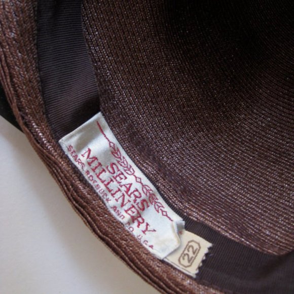 Vintage l 50s 22 Sears Millinery Brown Woven Patent Leather Bow Chic Derby Hat - Picture 5 of 7